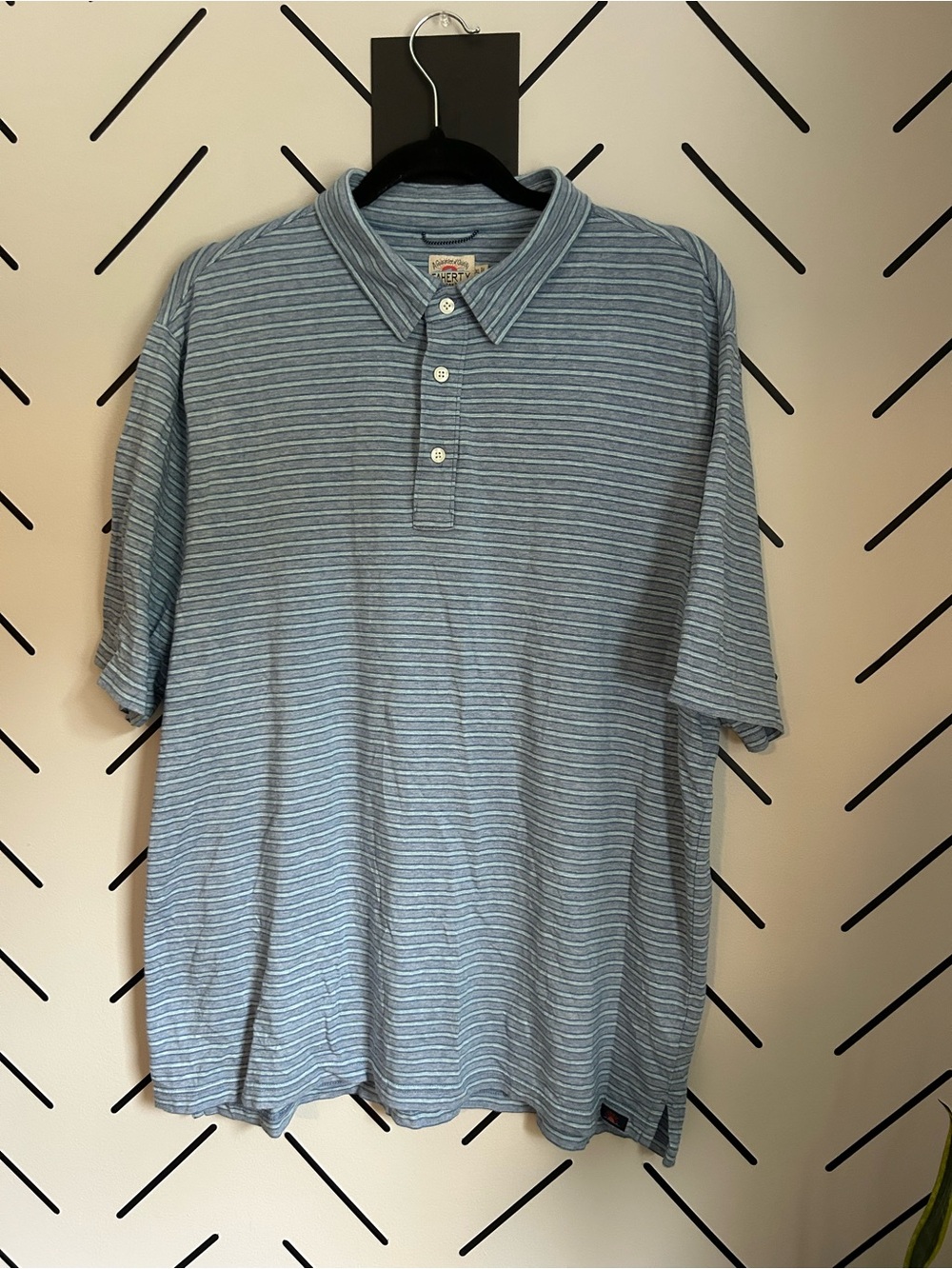 Faherty men’s blue stripped polo shirt